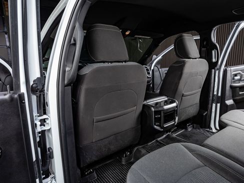 Used 2024 RAM 3500 Lone Star w/ Sport Appearance Package image 33