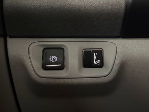 Used 2019 GMC Acadia SLE FWD image 14