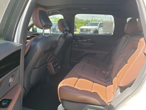 New 2026 Lincoln Nautilus Reserve AWD/4WD image 14