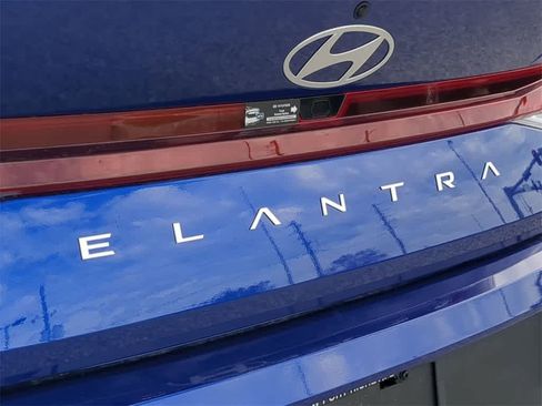 New 2026 Hyundai Elantra SEL Sport Premium image 13