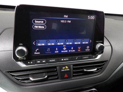Used 2021 Nissan Altima 2.5 SV FWD image 14