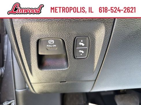 Used 2025 RAM 1500 Laramie w/ Night Edition image 18