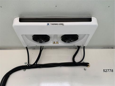 Used 2024 Chevrolet Express 3500 w/ Power Convenience Package RWD image 9