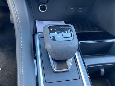 New 2025 Nissan Pathfinder SV image 31