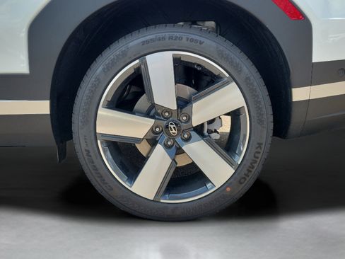 Certified 2026 Hyundai Santa Fe Limited FWD image 33