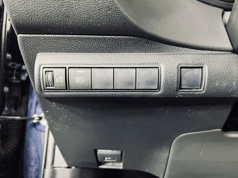 Used 2020 Toyota Corolla LE image 20