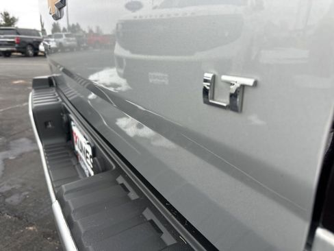 Used 2018 Chevrolet Colorado LT image 10