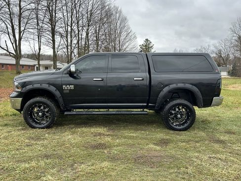 Used 2015 RAM 1500 Laramie w/ Convenience Group image 9