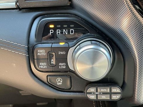 Used 2021 RAM 1500 Limited w/ Night Edition image 17