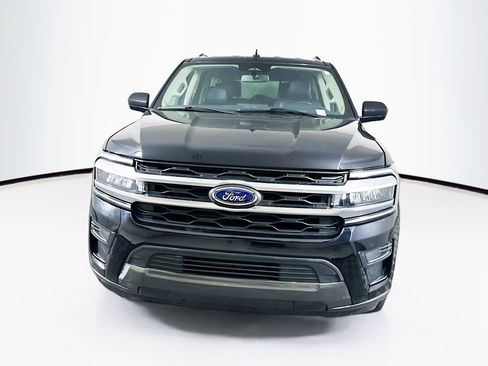 Used 2024 Ford Expedition Max XLT RWD image 2