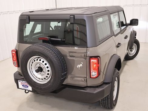 New 2026 Ford Bronco 4-Door image 32