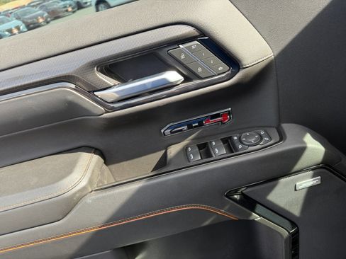 Used 2024 GMC Sierra 1500 AT4 w/ Technology Package image 11