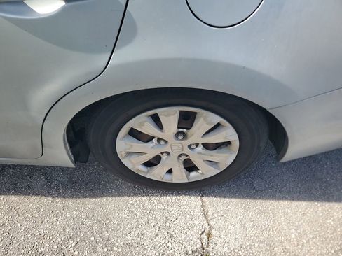 Used 2012 Honda Civic LX image 5