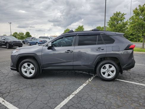 Used 2019 Toyota RAV4 XLE w/ All Weather Liner Package AWD/4WD image 14
