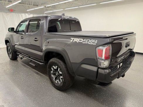Certified 2023 Toyota Tacoma TRD Off-Road AWD/4WD image 5