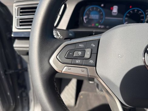 Used 2024 Volkswagen Atlas Cross Sport SE image 24