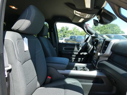 New 2026 RAM 3500 Big Horn AWD/4WD image 24
