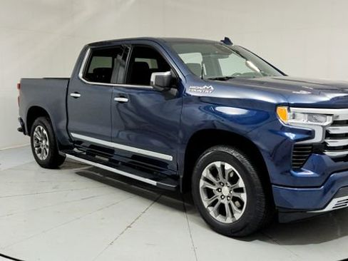 Used 2023 Chevrolet Silverado 1500 High Country w/ Z71 Off-Road Package image 7