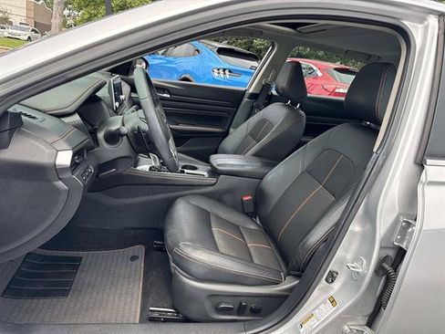 Used 2019 Nissan Altima 2.5 SR w/ SR Premium Package FWD image 7