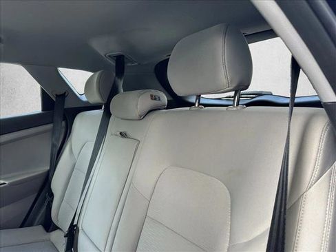 Used 2019 Hyundai Tucson SE image 25