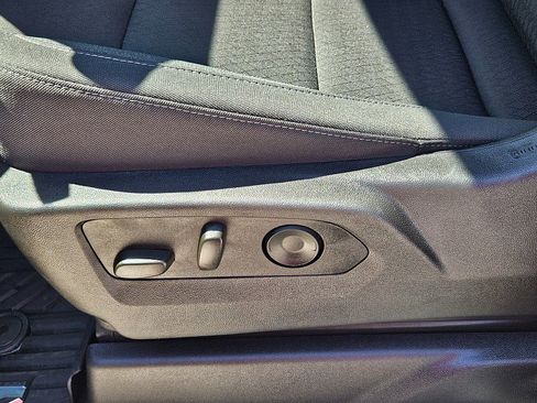 Used 2025 Chevrolet Silverado 1500 Custom Trail Boss w/ Dark Appearance Package image 11