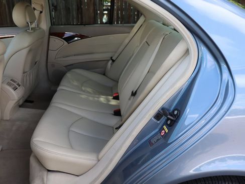Used 2005 Mercedes-Benz E 320 4MATIC Sedan image 20