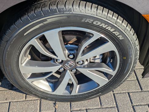 Certified 2024 Honda Odyssey Touring image 13