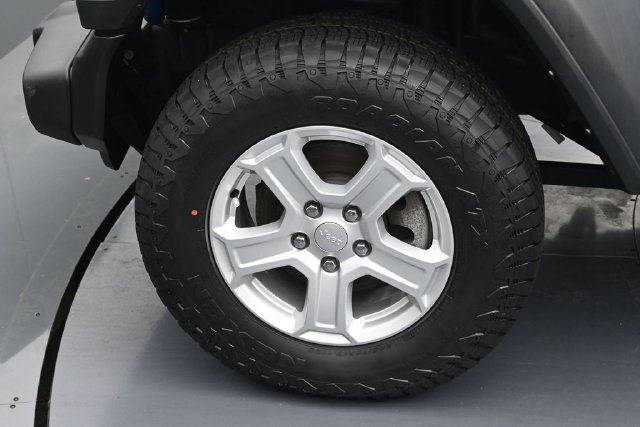 Used 2023 Jeep Wrangler Unlimited Sport AWD/4WD image 7