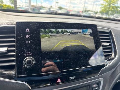 Used 2023 Honda Passport EX-L image 25