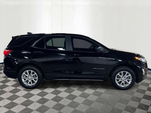 Used 2020 Chevrolet Equinox LS AWD/4WD image 6