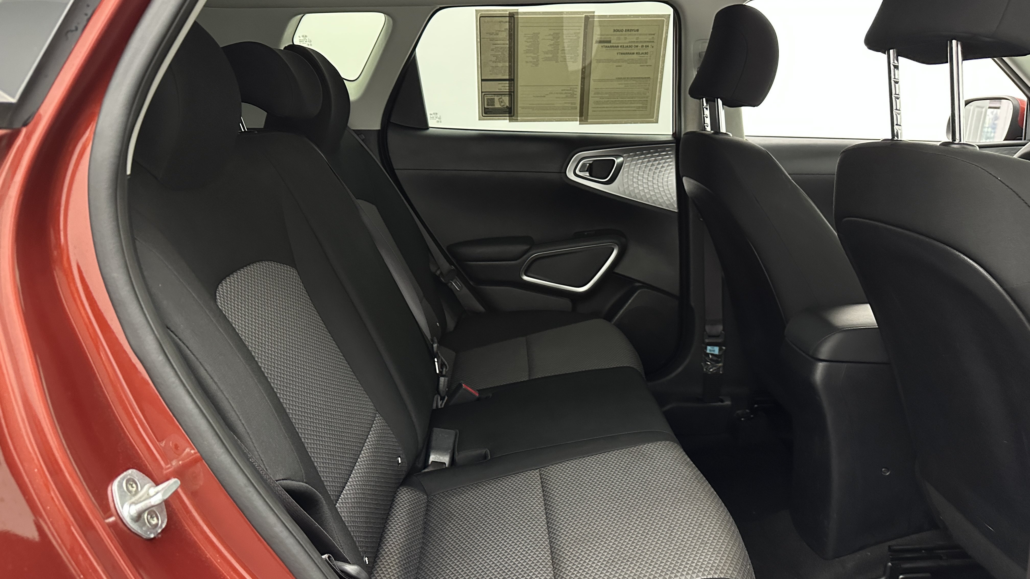 Used 2020 Kia Soul LX FWD image 31