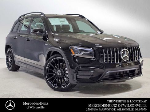 New 2026 Mercedes-Benz GLB 35 AMG 4MATIC image 1