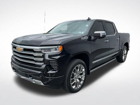 Used 2026 Chevrolet Silverado 1500 High Country AWD/4WD image 3