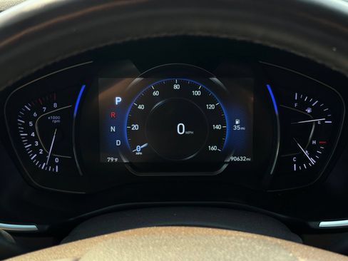 Used 2019 Hyundai Santa Fe AWD image 11