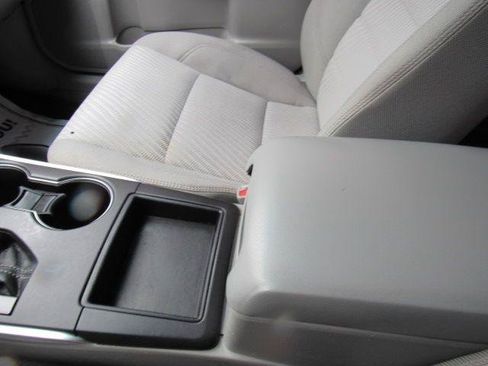 Used 2017 Toyota Camry LE FWD image 30