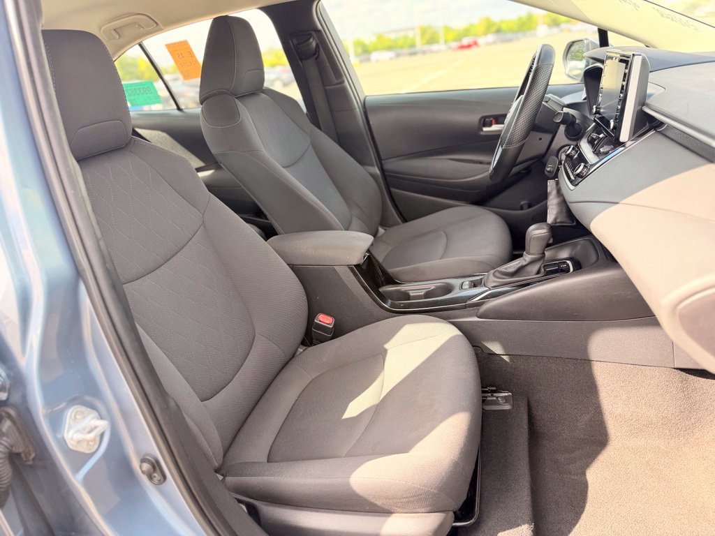 Used 2020 Toyota Corolla LE FWD image 11