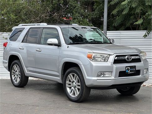 Used 2011 Toyota 4Runner Limited AWD/4WD image 8