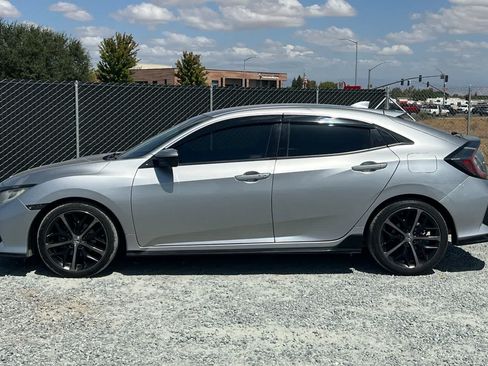 Used 2020 Honda Civic Sport image 6