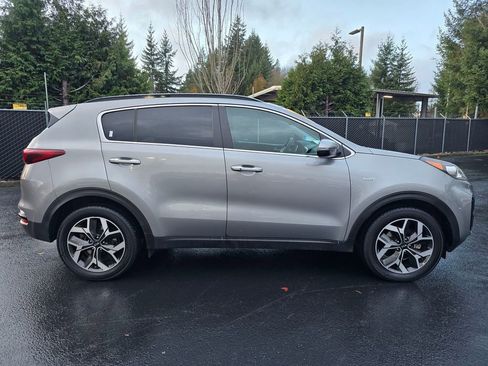 Used 2021 Kia Sportage EX w/ EX Technology Package image 24