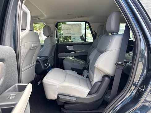 New 2026 Ford Expedition Active RWD image 28