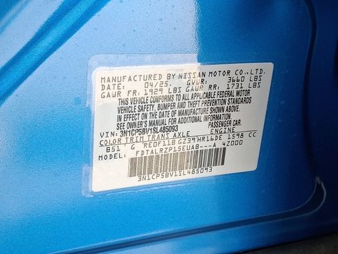 Certified 2025 Nissan Kicks Play S image 28