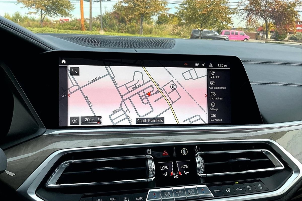 Used 2019 BMW X7 xDrive50i w/ M Sport Package AWD/4WD image 27