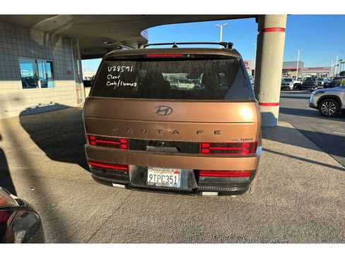 Used 2025 Hyundai Santa Fe Calligraphy image 4