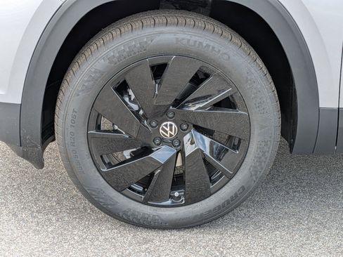 New 2026 Volkswagen Atlas Cross Sport SE AWD/4WD image 10