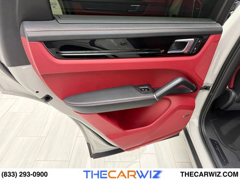 Used 2023 Porsche Cayenne GTS image 71