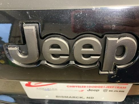 Used 2021 Jeep Grand Cherokee Limited AWD/4WD image 35