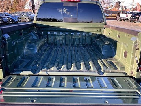 Used 2024 Nissan Frontier PRO-4X w/ Off-Road Protection Package image 25