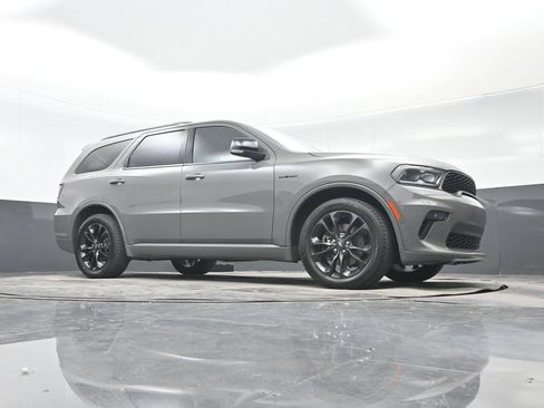 Used 2021 Dodge Durango R/T w/ Blacktop Package AWD/4WD image 32