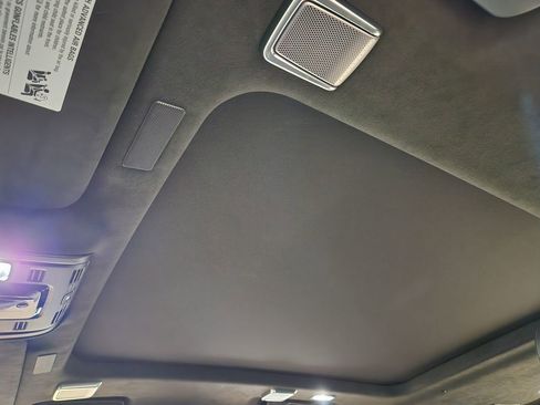 Used 2025 Cadillac Escalade V image 45