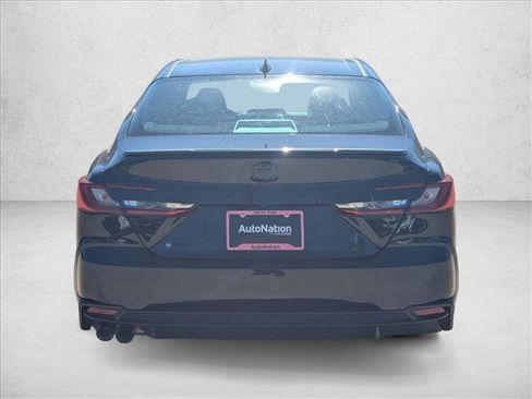 Used 2026 Toyota Camry SE w/ Convenience Package image 9